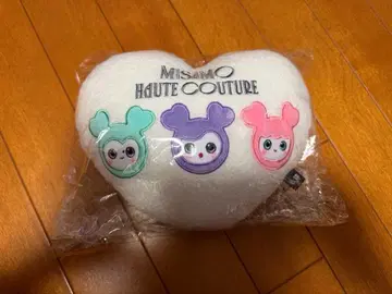 MISAMO 하트형 봉제 인형