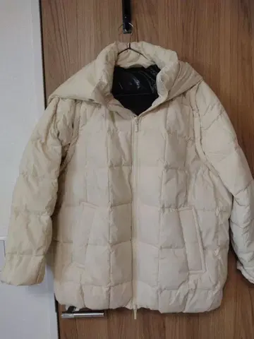 이번 시즌 새상품 워크맨 여자 자켓 베스트 2WAY 충전솜 블루종