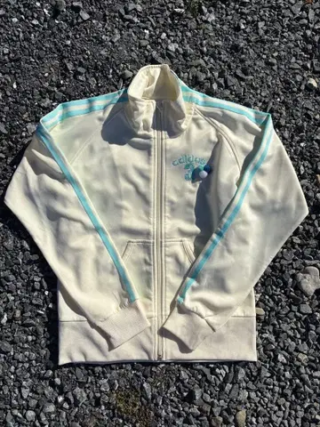 00s adidas 트랙 자켓 Y2K
