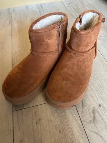 ZARA 브라운 스웨이드 어그 부츠 지퍼 포함 22cm