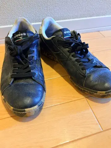 diadora 블랙 스니커즈 26.5cm