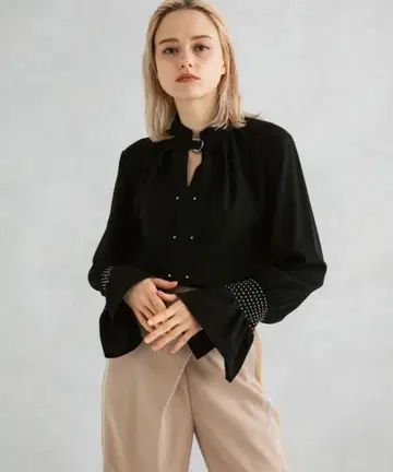 [ 즉시 구매 가능 ] UNITED TOKYO 스모킹 슬리브 블라우스