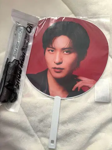 SnowManON 응원봉, 부채