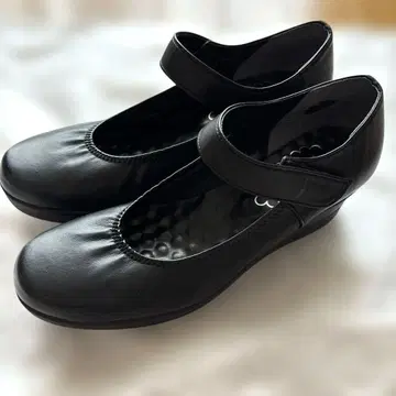 [일본제] FIRST CONTACT 블랙 웨지솔 통굽 신발 23.0