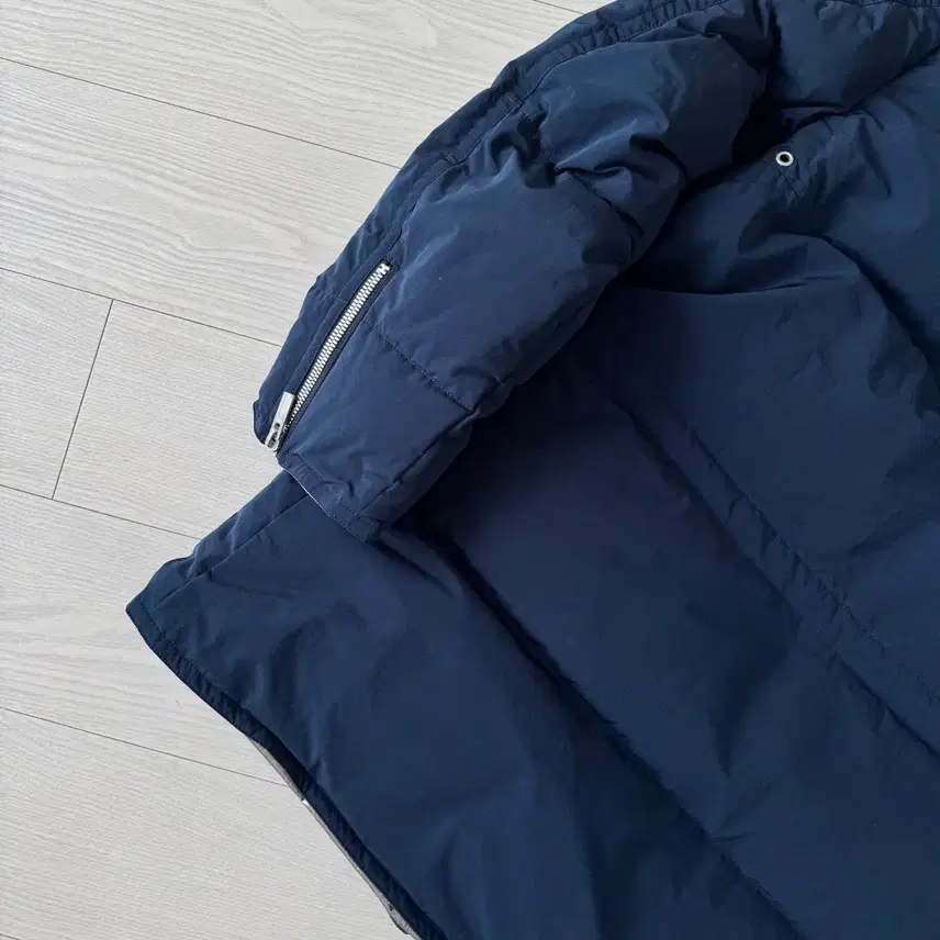 에르메스 HERMES [역작, 미사용] 끝판왕 프랑스산 다운코트 네이비 사진 8