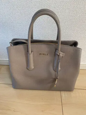FURLA 그레이 토트백
