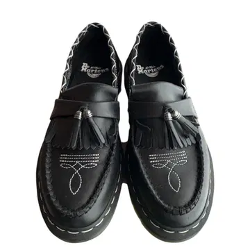 완판템 Dr.Martens Adrian 레더 로퍼 닥터마틴