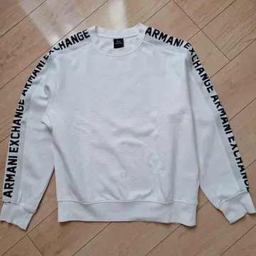 아르마니 익스체인지 화이트 트레이닝복 M 사이즈