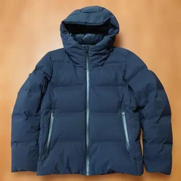 유니클로 심리스 다운 후드티 (BK)