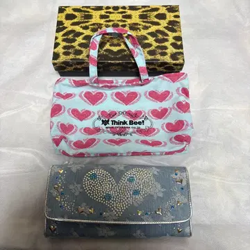 Think Bee! 하트 무늬 비쥬 장지갑