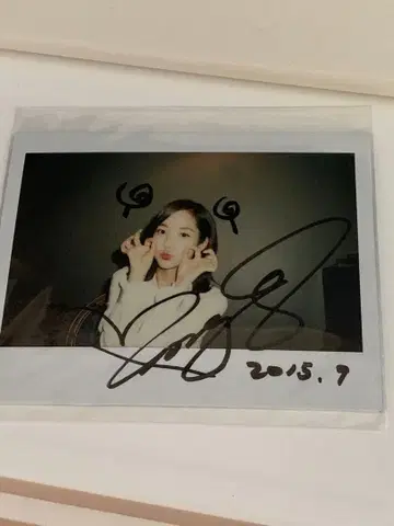 박민영 친필 사인 폴라로이드