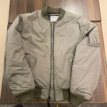 HOUSTON MA-1 자켓 올리브색