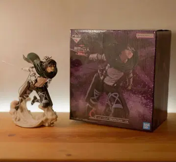 [개봉품] 제일복권 진격의 거인 한지 조에 피규어