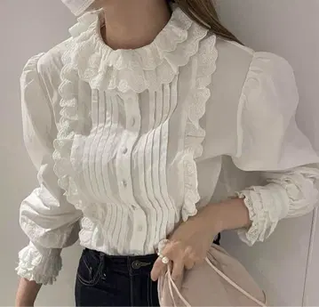 Bibiy 프릴 블라우스