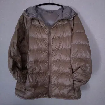 UNIQLO 베이지 울트라 라이트 다운 후드 부착 XL