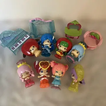 코에다짱 컬러풀한 인형과 가구 세트