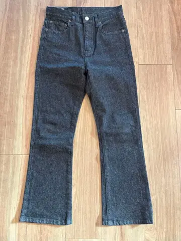 새상품급 THE NEW HOUSE 블랙 부츠컷 데님