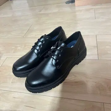 GAP 블랙 신발 합성 피혁