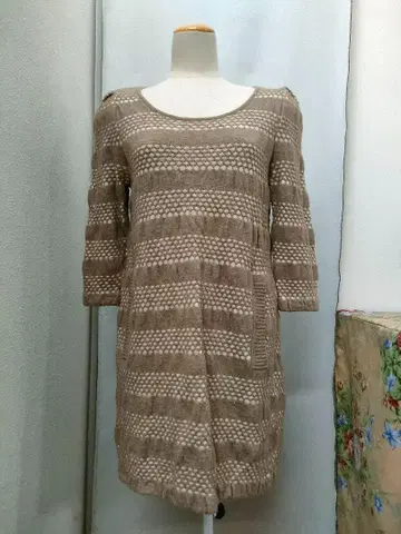 에포카 모카 브라운 튜닉 니트