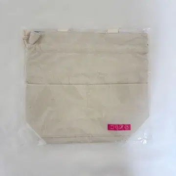 NEWS 앗치무이테호이 런치 토트백