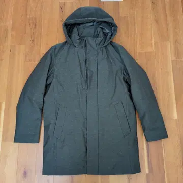 유니클로 하이브리드 다운 자켓 다크 그레이 S 사이즈