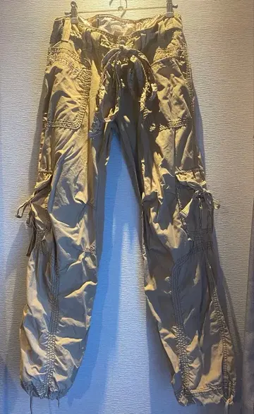 아바크롬비&피치 베이지 새틴 리본 카고 팬츠 Y2K