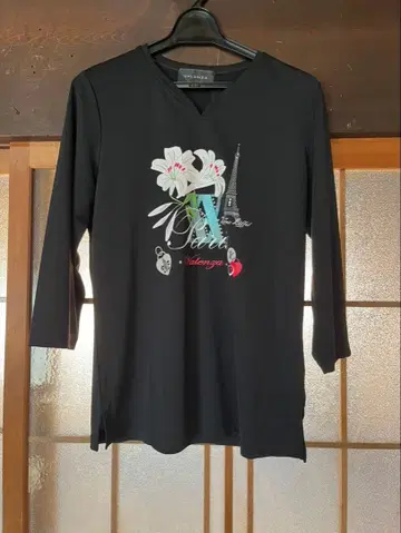 VALENZA 에펠탑과 꽃 프린트의 5부 소매 T셔츠