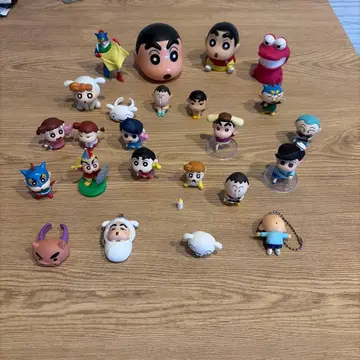 짱구는 못말려 피규어 등 묶음 판매