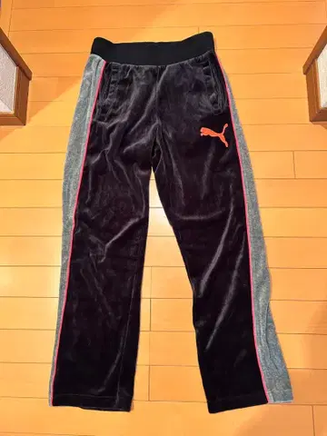 PUMA 벨로아 트랙 팬츠 그레이 라인 오렌지 파이핑