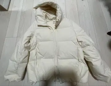 유니클로 심리스 다운 자켓