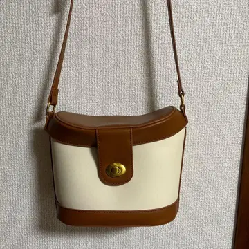 NICE CLAUP 숄더백