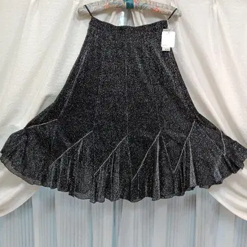 은색 라메가 빛나는 고급 플레어 스커트 [전 순수 일본 제품]