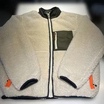 ZARA dnwr. 플리스 자켓 보아 자켓 크림색