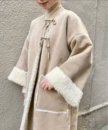 [ 새상품급 ] Kastane ONEME 무스탕 라이크 코트