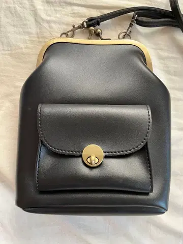 가마구치 숄더백 블랙