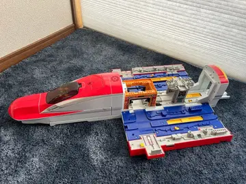 프라레일 신칸센 변형! 메가 빅 E6계 스테이션