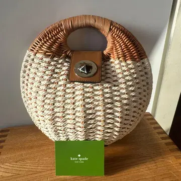 kate spade 원형 핸드백 화이트 베이지