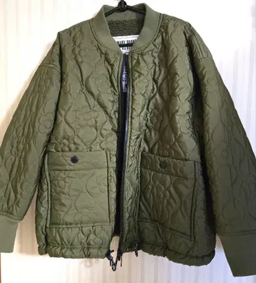 MARY QUANT 리버서블 데이지 퀼팅 보아 블루종 카키