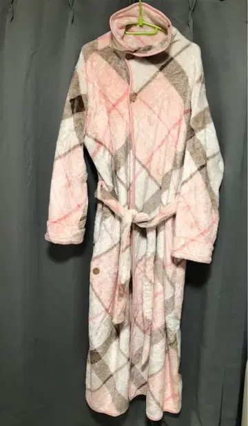 그루니 입는 담요 핑크 체크 무늬 미들