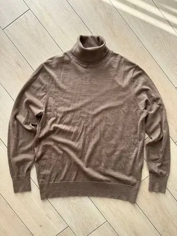 새상품급 UNIQLO 캐시미어 100% 터틀넥 스웨터 XL 유니클로