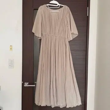 Mila Owen 허리 마크 맥시 원피스