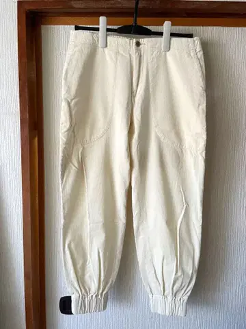 AMERICANA 아이보리 캐주얼 팬츠