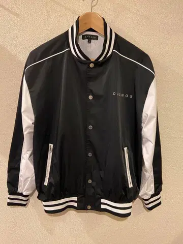 CRONOS 바시티 자켓 블랙/화이트 S 사이즈