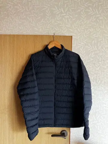 UNIQLO 울트라 라이트 다운 블랙 S