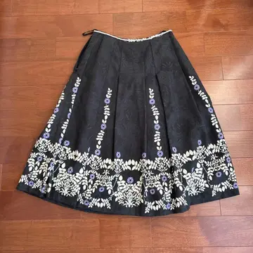 선착순! 쇼와 레트로!! 블랙 플레어 스커트 꽃무늬