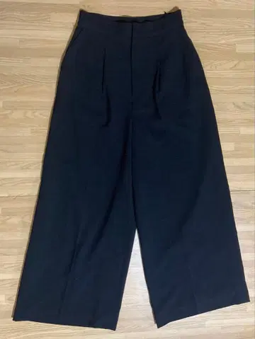 PROPORTION BODY DRESSING 블랙 턱 와이드 슬랙스