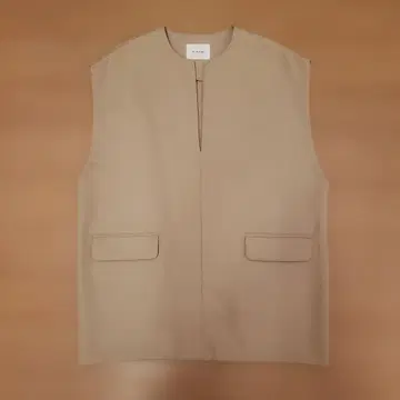 CLOCHE 베이지 노카라 베스트