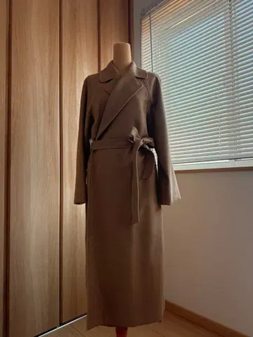 베이지 허리 벨트 롱 코트