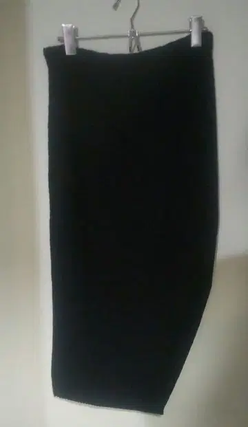 theory 블랙 니트 리브 슬릿 타이트 스커트