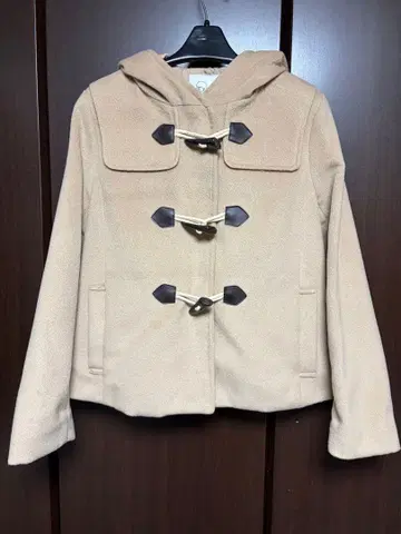 베이지 더플 코트 후드 부착